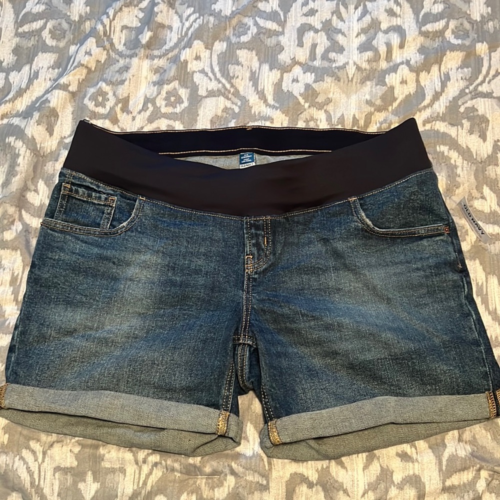 NWT Old Navy Maternity Shorts